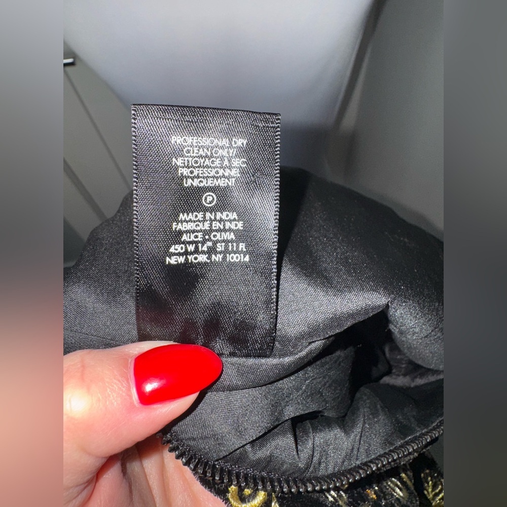 Alice + Olivia Marilla Cocktail Dress/Size 4 - Picture 8 of 10